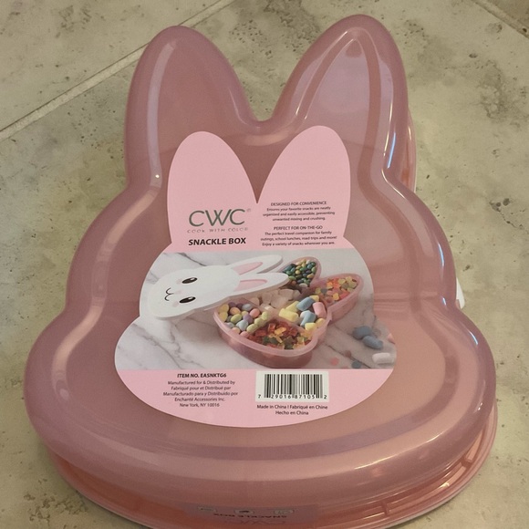 Pink Bunny Snackle Box by Cook with Color, 6 compartments convenience on the go - Picture 5 of 6